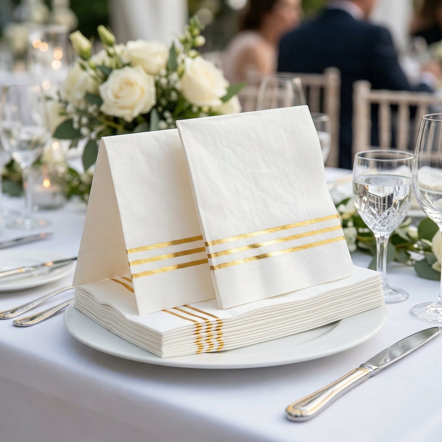 Wedding Tableware Guide: Disposable Plastic vs China Total Cost Comparison - Elegant Wedding Table